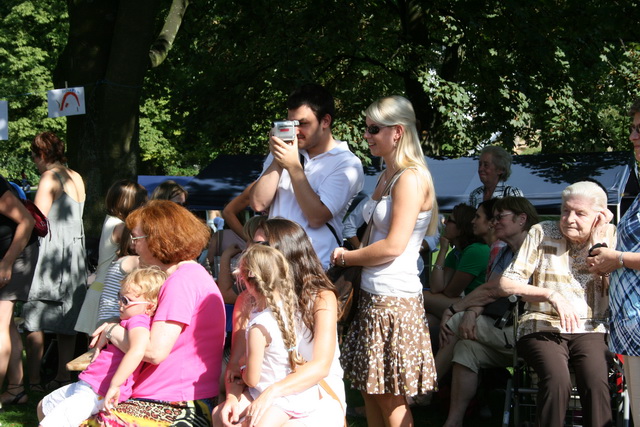 gal/2009/2009 Kinderfest Folkwang - Kinder fuehren Kinder 15.09/IMG_8002.JPG